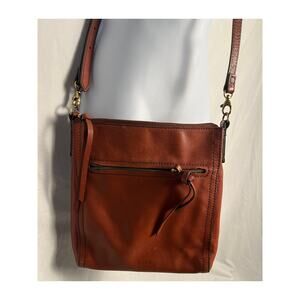 Fossil Leather Crossbody Bag Brown Adjustable Strap Zip Pocket Classic Style